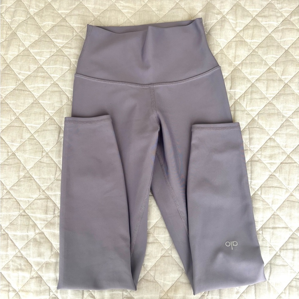 ALO Yoga Lavender Leggings